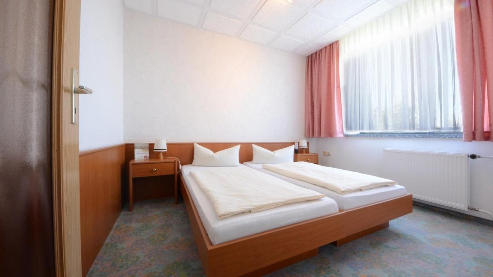 Land-Gut-Hotel Barbarossa Kelbra Esterno foto