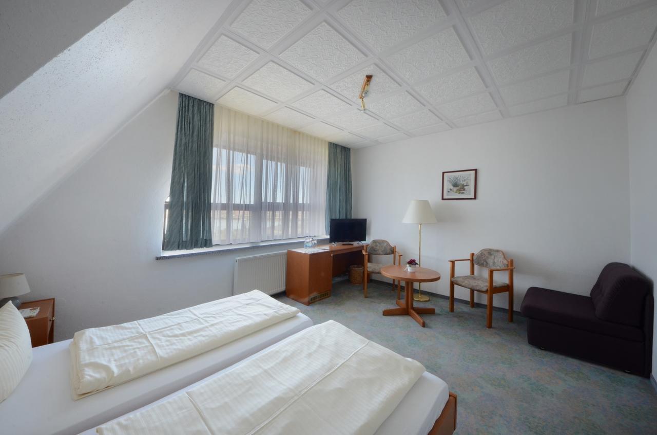 Land-Gut-Hotel Barbarossa Kelbra Esterno foto